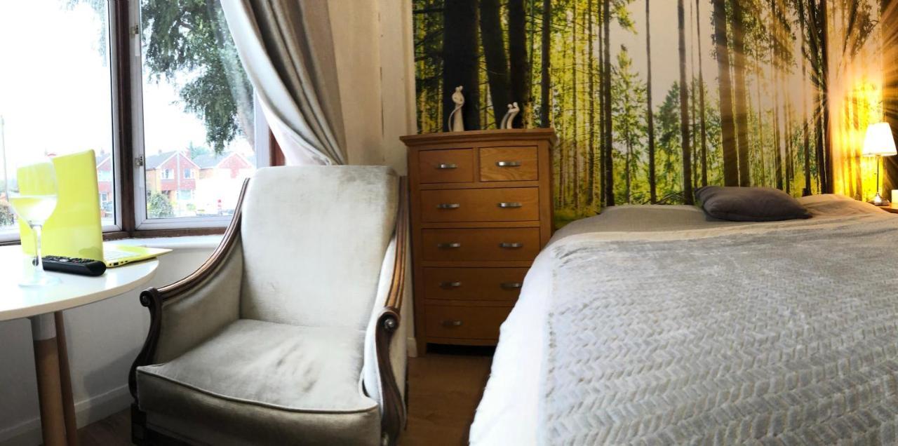 Amazing Quiet Garden House Near London Luton Airport Apartment Ngoại thất bức ảnh
